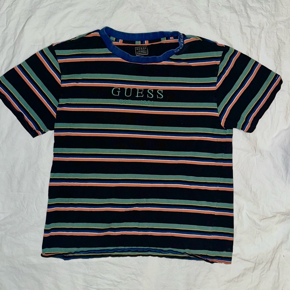Vintage embroidered Guess multi-color t-shirt